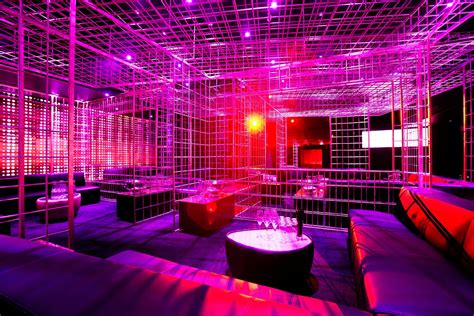 Experience the Thrill: Maquina de Hielo Discoteca Transforms Your Nights