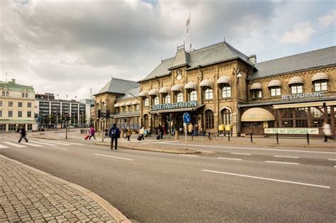 Göteborg Centralstation Avgångar: Uppdaterad Information och Restips