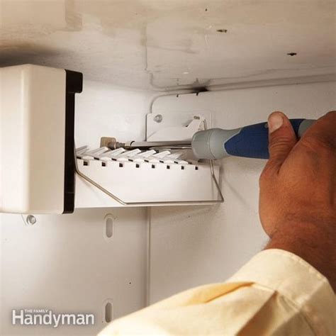 GE Bottom Freezer Refrigerator Ice Maker: Troubleshooting and Maintenance Tips