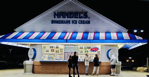 Handels Ice Cream: A Sweet Treat in Broadview Heights