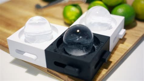 Harvesting Crystal-Clear Convenience: A Guide to Selecting the Ice Maker of Your Dreams
