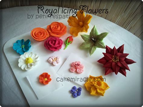 Hiasan Kue yang Menakjubkan: Seni Membuat Bunga dari Royal Icing