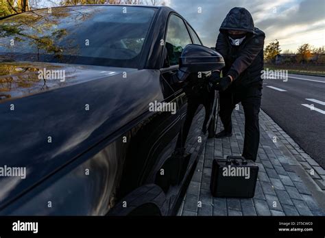 How To Steal A Car