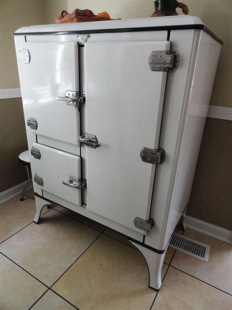Ice Box Refrigerator for Sale: A Story of Love, Loss, and Renewal
