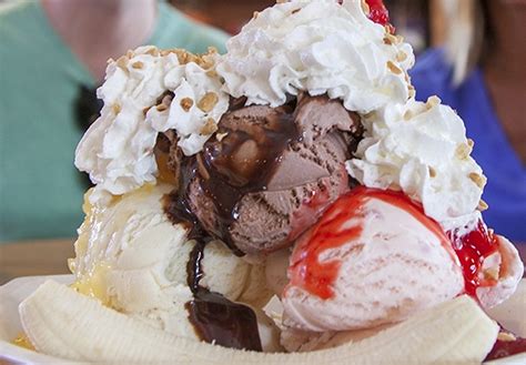Ice Cream Gatlinburg: Unveil the Sweet Delights of the Smoky Mountains