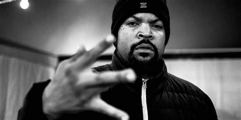 Ice Cube Seller: An Inspiring Success Story