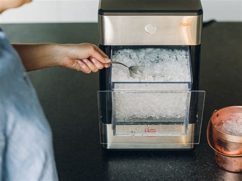 Ice Maker Capacity: An Ultimate Guide to Choosing the Perfect Ice Machine for Your Needs