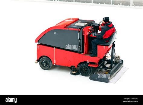 Ice Resurfacer Brands: A Guide to the Best in the Business