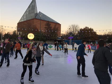 Ice Rink in Chattanooga TN: A Frozen Oasis for Family Fun and Winter Memories