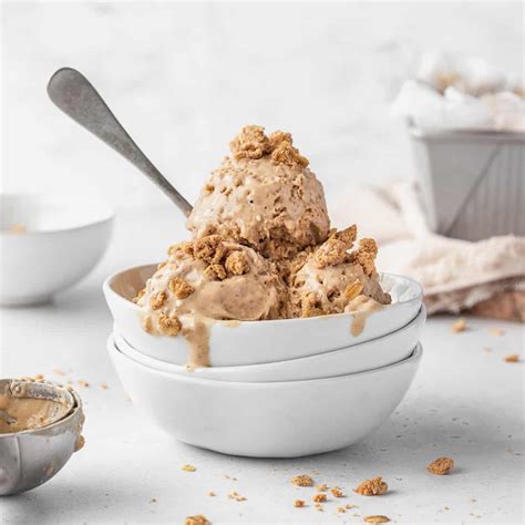 Indulge in the Sweet Embrace of Oatmeal Cream Pie Ice Cream: A Journey of Delight