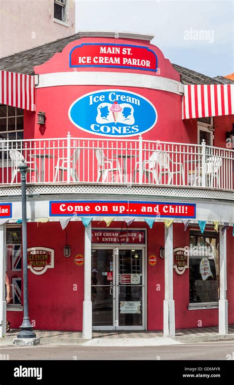 Jelajahi Pesona Main Street Ice Cream Parlor, Surga Pencinta Es Krim