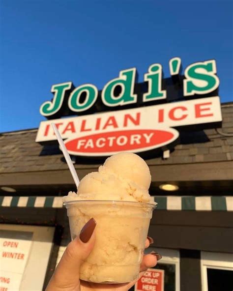 Jodis Italian Ice Factory: A Taste of Summer in Hammond