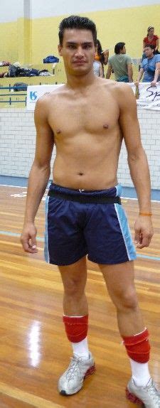 Jogador de Voleibol Gay: Quebrando Barreiras e Inspirando Vidas