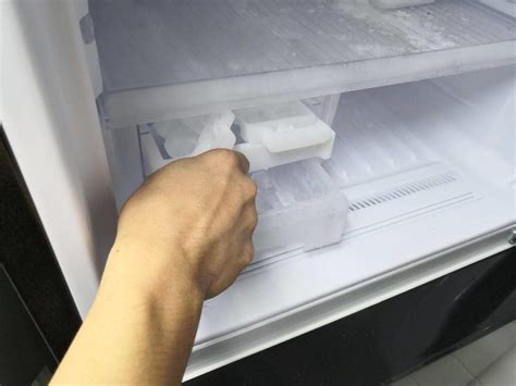 Kenmore Refrigerator Ice Maker Leaking into Ice Bin: Comprehensive Guide to Diagnosis and Repair