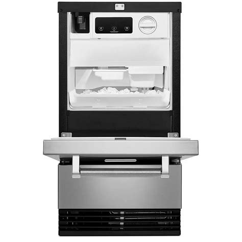 Kisah Cinta yang Membeku: KitchenAid 18 Automatic Ice Maker dengan Printshield™ Finish
