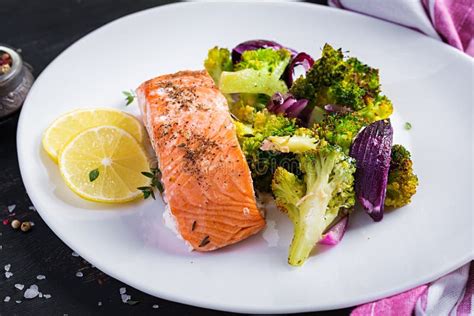 Lax och broccolipaj: Din guide till en god, hälsosam och tillfredsställande måltid