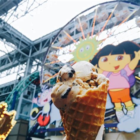 Memanjakan Diri Anda dengan Sukacita Manis: Jelajahi Ice Cream Mall of America yang Ajaib