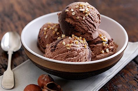Membuat Es Krim Nutella yang Manis dan Lezat