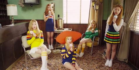 Memikat Rasa dan Inspirasi dari Lirik Red Velvet Ice Cream Cake