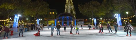 Menyelami Pesona Chico Ice Rink di The Plaza: Kisah Menginspirasi dari Es yang Menyenangkan