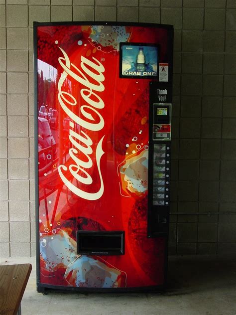 Mesin Es Coca Cola, Perangkat Vital untuk Bisnis Anda