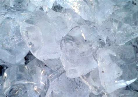 Moldeador de Hielo: A Guide to Creating Perfect Ice Cubes