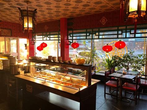 Nikmati cita rasa otentik Guilin di Guilin Kina Restaurang Meny