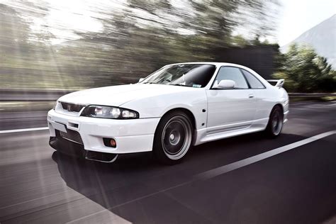 Nissan Skyline R33 Repair Service Manual