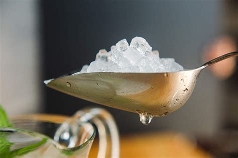Nugget Shaped Ice: The Coolest Way to Chill Your Drinks
