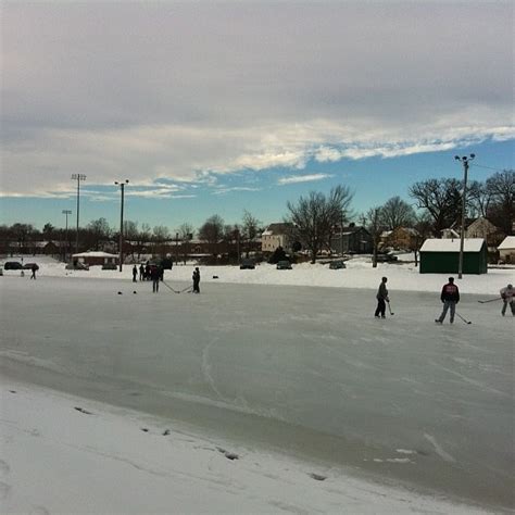 Oak Park Ice Skating: Where Memories Are Made