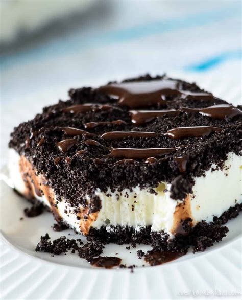 Oreo Rolled Ice Cream: A Frozen Dessert Treat Thats Taking the World by Storm