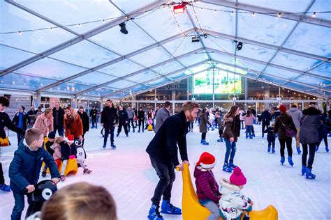 Portsmouth Ice Skating: A Glimpse into the Enchanting World of Ice