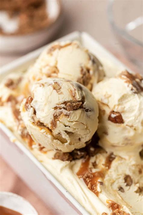 Praline and Cream Ice Cream: A Sweet and Smooth Treat