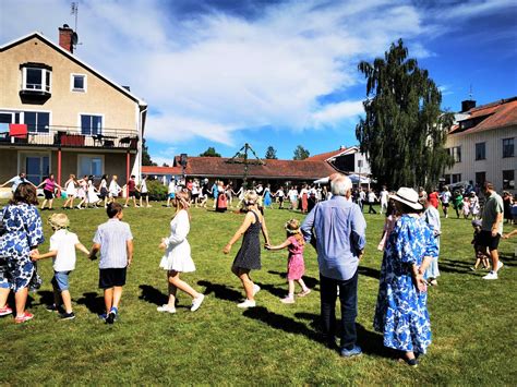 Rättvik Midsommar: En Guide Till Det Stora Sommarfirandet