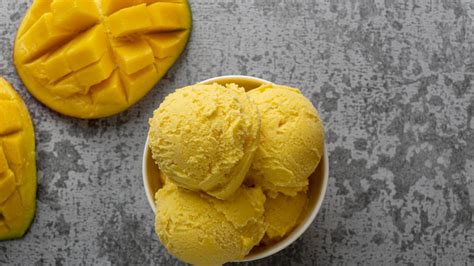 Rasakan Sensasi Segar Es Krim Mangga Homemade