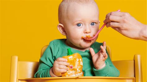 Recept på barnmat 4 månader: En vägledning för föräldrar