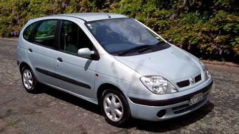 Renault Scenic User Manual