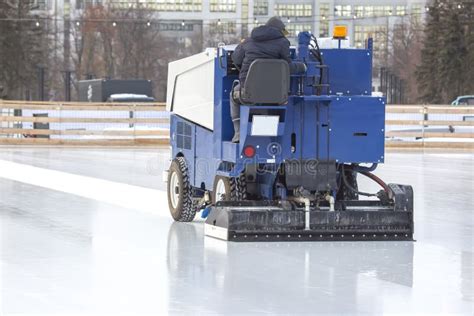 Revolutionize Ice Maintenance with an Ice Cleaning Machine: A Guide to Effortless Rink Care
