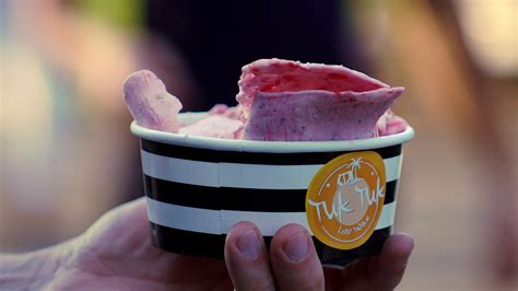 Rolled Ice Cream Shops Near Me: A Culinary Symphony That Ignites Your Senses