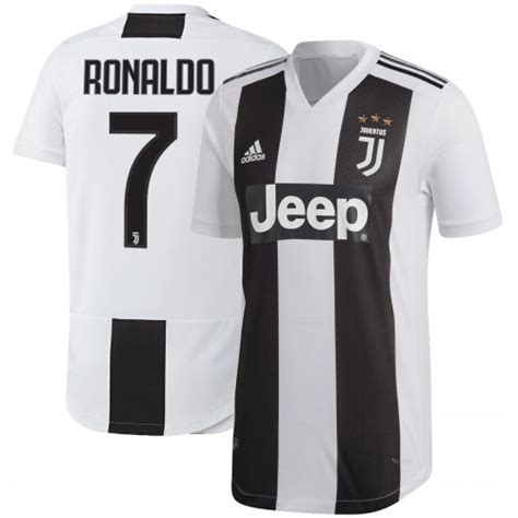 Ronaldo Juventus Tröja: En symbol för excellens och inspiration