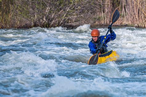 Rowing Through the Rapids: The Ultimate Guide to Navigating Kayaking Footwear