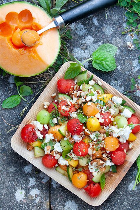 Sallad med mango och fetaost: En fräsch och smakrik rätt