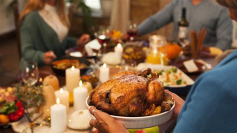 Sambut Thanksgiving dengan Hidangan Hangat: Resep Kalkun Suwir Istimewa