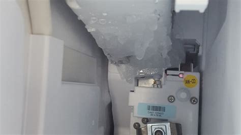 Samsung Lawsuit: Ice Maker Malfunction Causes Homeowners Headaches