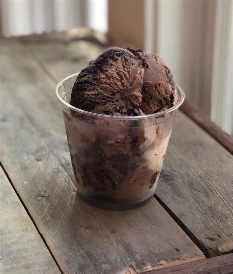 Saugatuck Ice Cream: A Local Sweet Delight