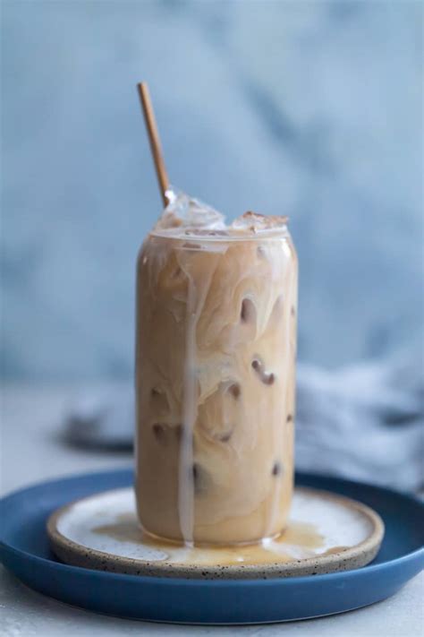 Savor the Enchanting Aroma: A Guide to Creating Vanilla Iced Coffee that Stirs the Soul