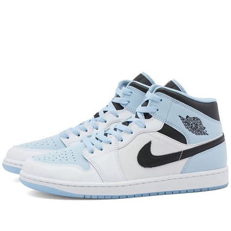 Sepatu Air Jordan 1 Mid SE White Ice Blue: Ikon Gaya dan Kenyamanan