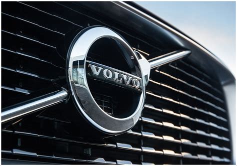 Svart Volvo Emblem: A Symbol of Excellence