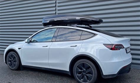 Takräcke Tesla Model Y: Förvandla din elbil till ett mångsidigt äventyr