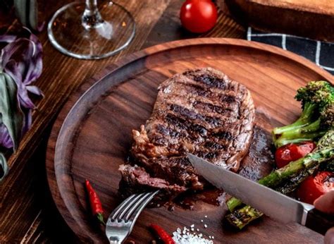 Tender Strip Steak Svenska: Upplev den oemotståndliga smaken av Svenskt Premiumkött